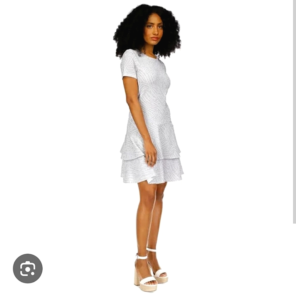 ***BRAND NEW*** Michael Kors Women's Short Sleeve Zebra Flounce Dress
